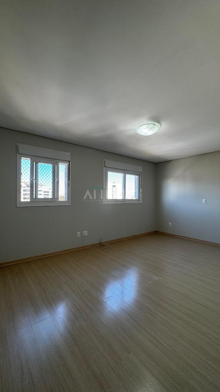 suite c closet (2)