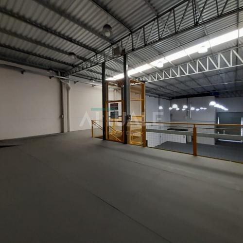 Pavilhão Industrial 