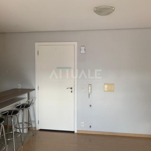 Apartamento Semimobiliado
