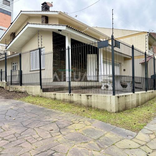 Casa Esquina Colina