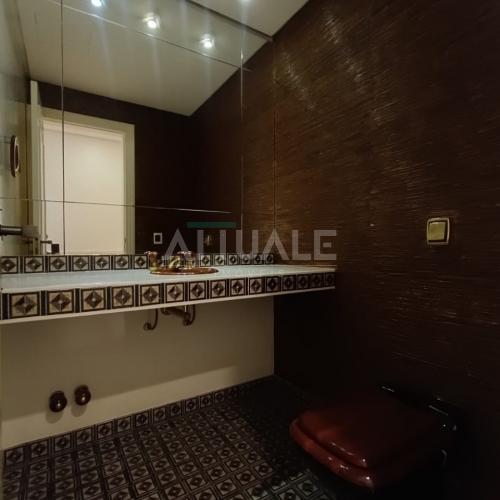 Apartamento Semimobiliado