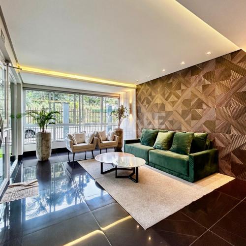 Apartamento Semimobiliado