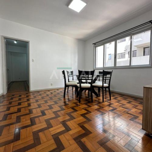 Apartamento Semimobiliado