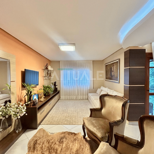 Casa Geminada Triplex 