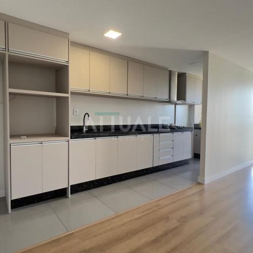 Apartamento Semimobiliado