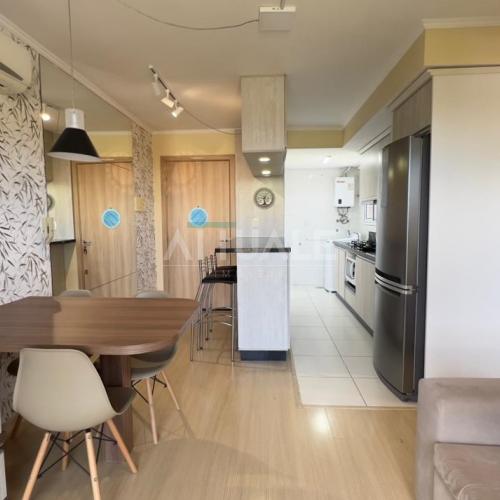 Apartamento Semimobiliado