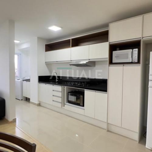 Apartamento Semimobiliado