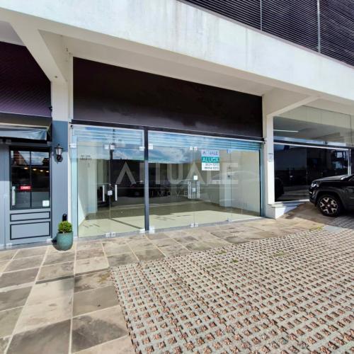 Loja Térrea Intersection