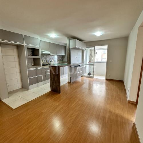 Apartamento Semimobiliado