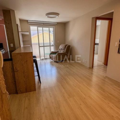 Apartamento Semimobiliado