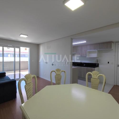 Apartamento Semimobiliado