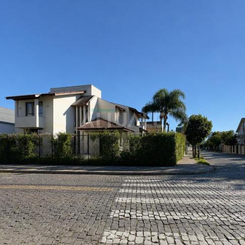 Casa de Esquina