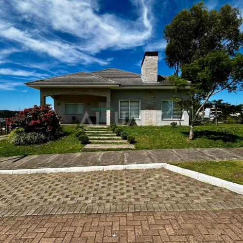 Casa Condomínio Monterey