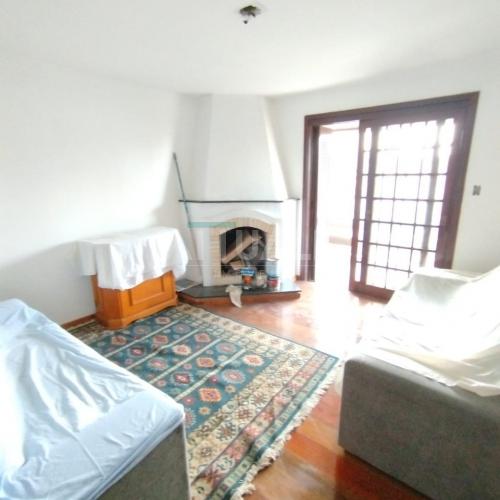 Apartamento Semimobiliado