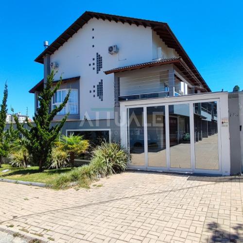 Casa Alto Padrão Semimobiliada