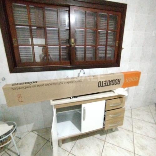Apartamento Semimobiliado