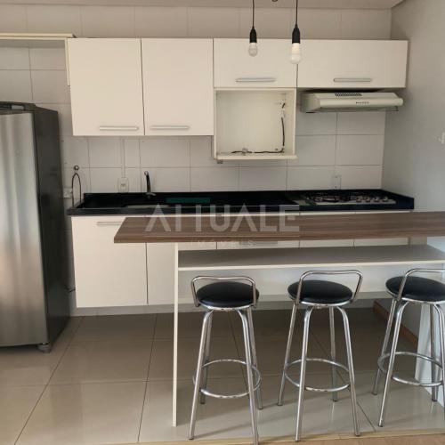 Apartamento Semimobiliado