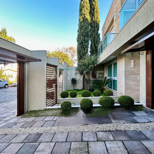 Casa Mobiliada no Bairro Cinquentenário 