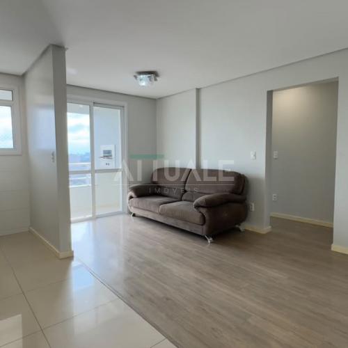 Apartamento Semimobiliado