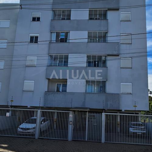 Apartamento Semimobiliado