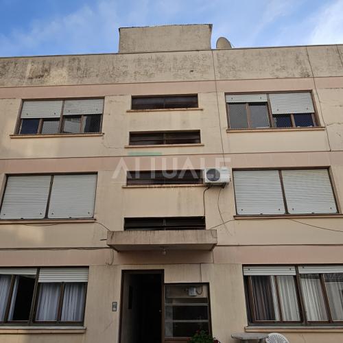 Apartamento Semimobiliado