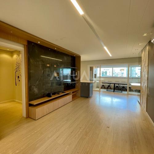 Apartamento Semimobiliado