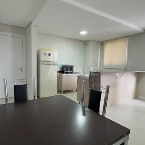 Apartamento Semimobiliado