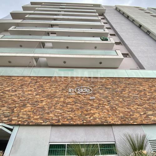 Residencial In Side Exposição