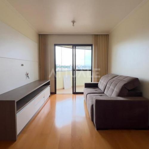 Apartamento Semimobiliado