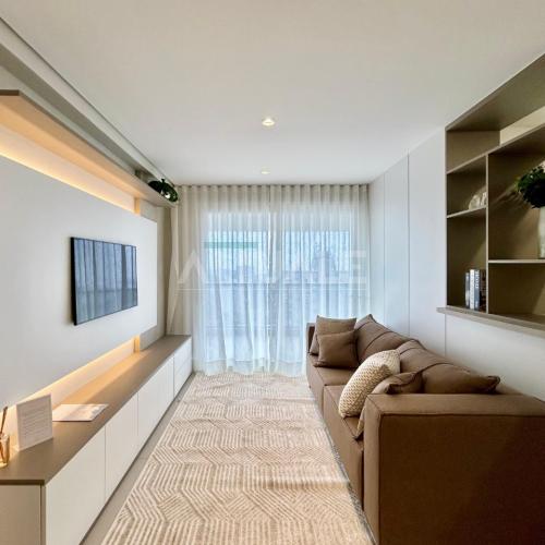 Apartamento Semimobiliado