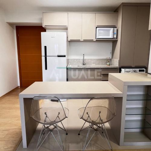Apartamento Semimobiliado
