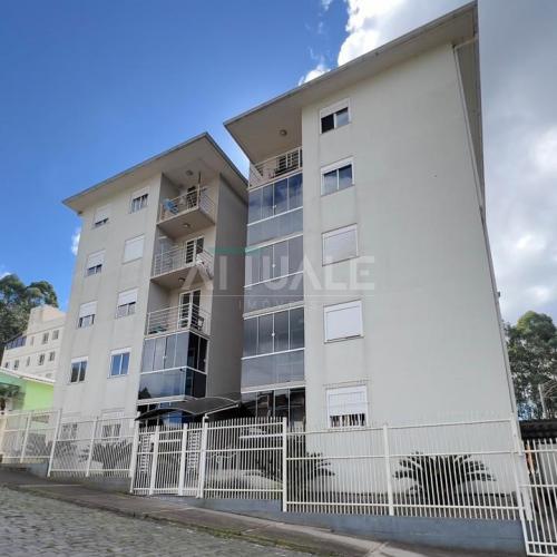 Apartamento Semimobiliado