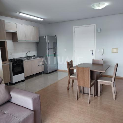 Apartamento Semimobiliado