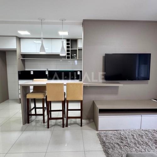 Apartamento Semimobiliado