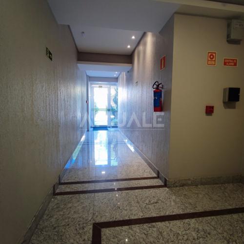 Apartamento semimobiliado