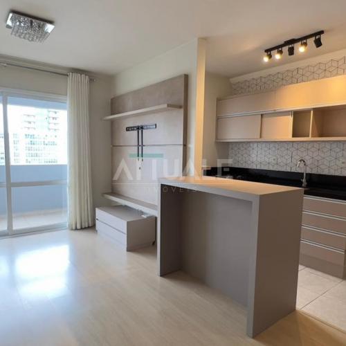 Apartamento Semimobiliado