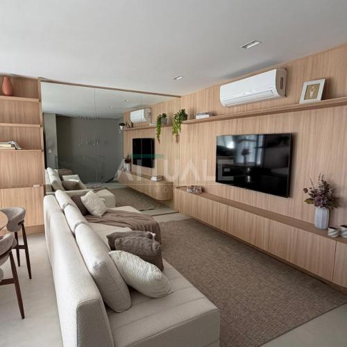 Level Place Residence