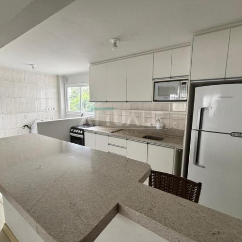 Apartamento Semimobiliado