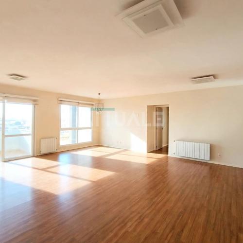 Apartamento Semimobiliado