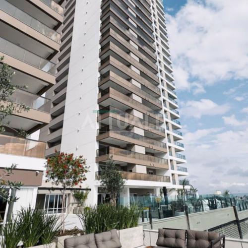 Apartamento Semimobiliado