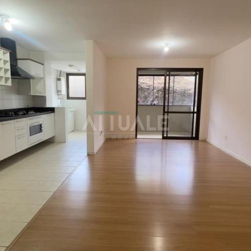 Apartamento Semimobiliado